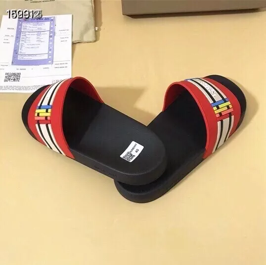 Sophisticated 560 Burberry Slippers For Men
