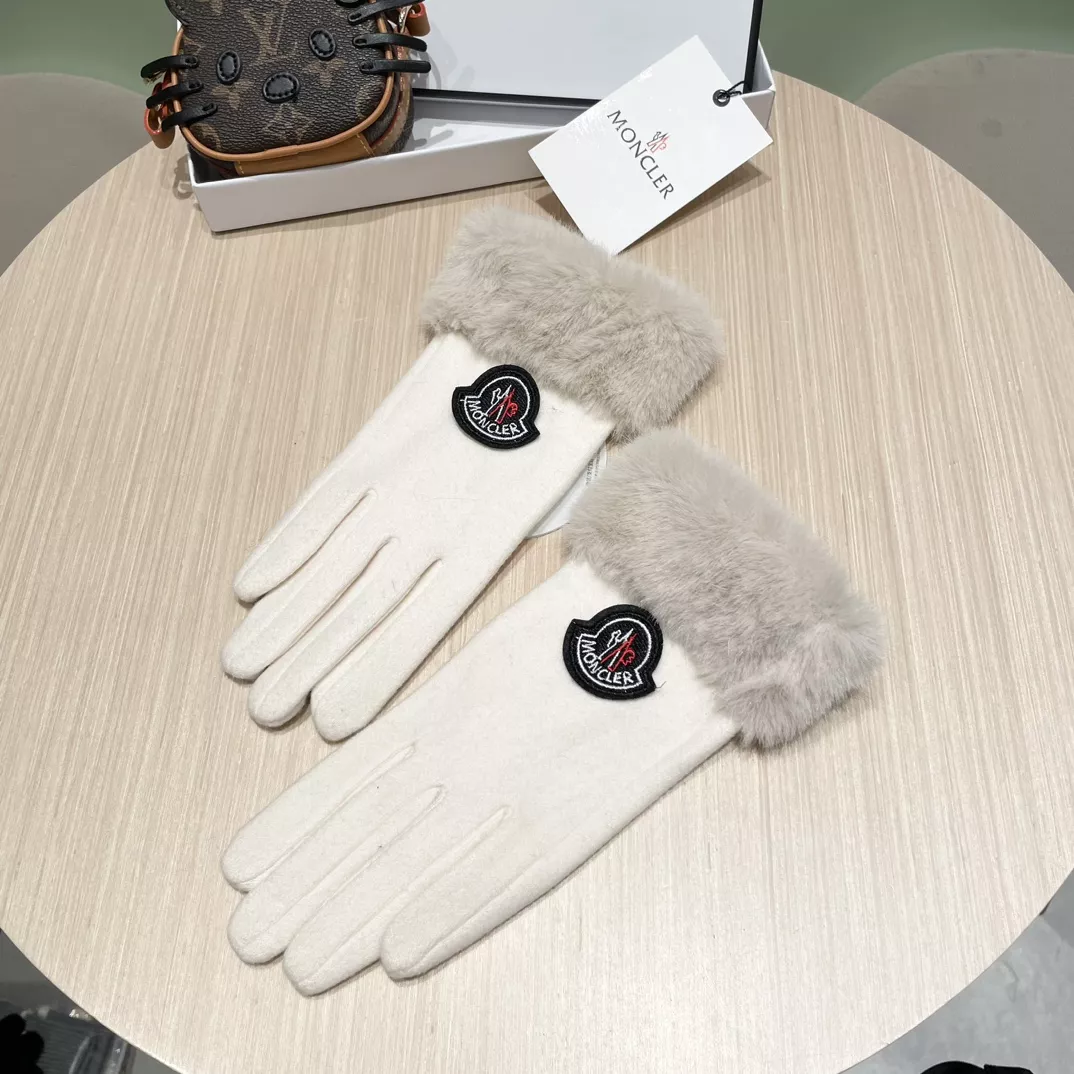 Sophisticated 5623 Moncler Gloves