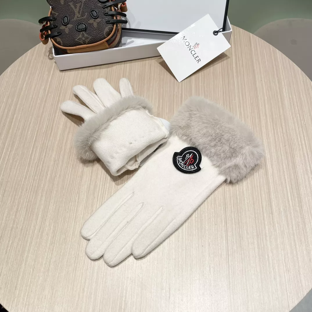 Sophisticated 5623 Moncler Gloves