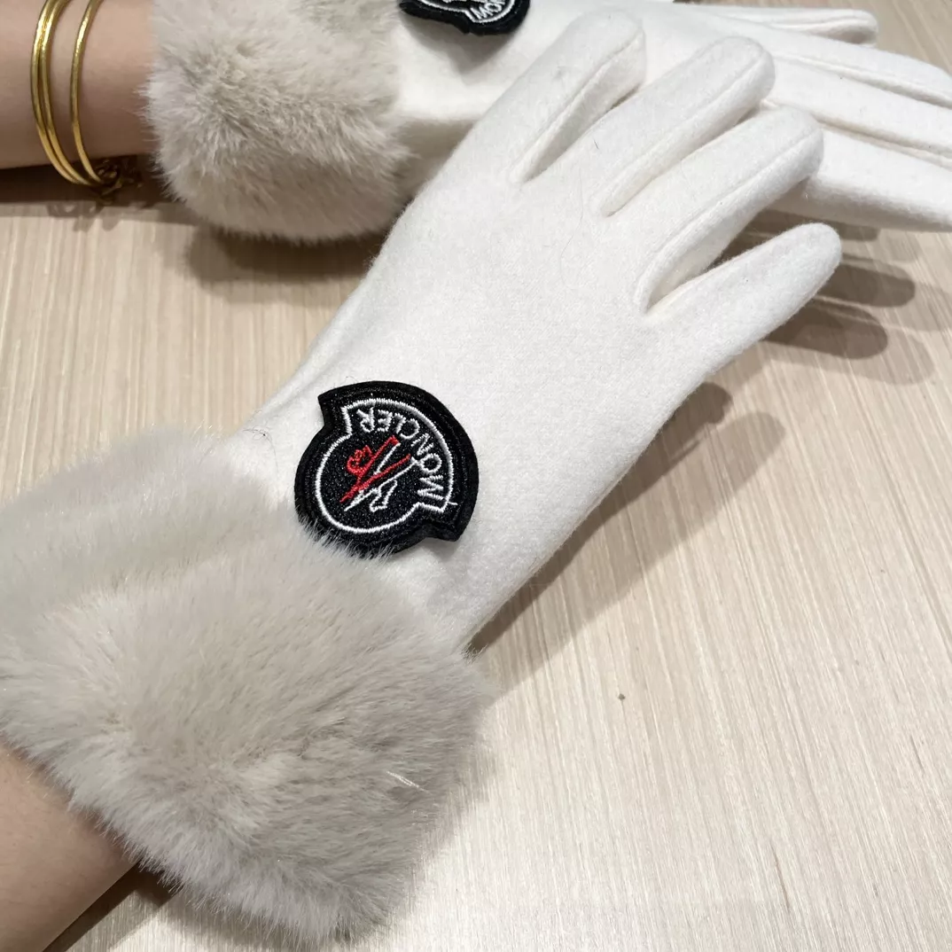 Sophisticated 5623 Moncler Gloves