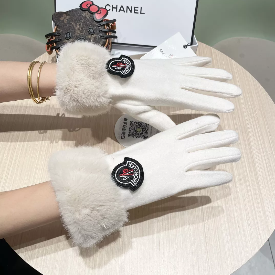 Sophisticated 5623 Moncler Gloves