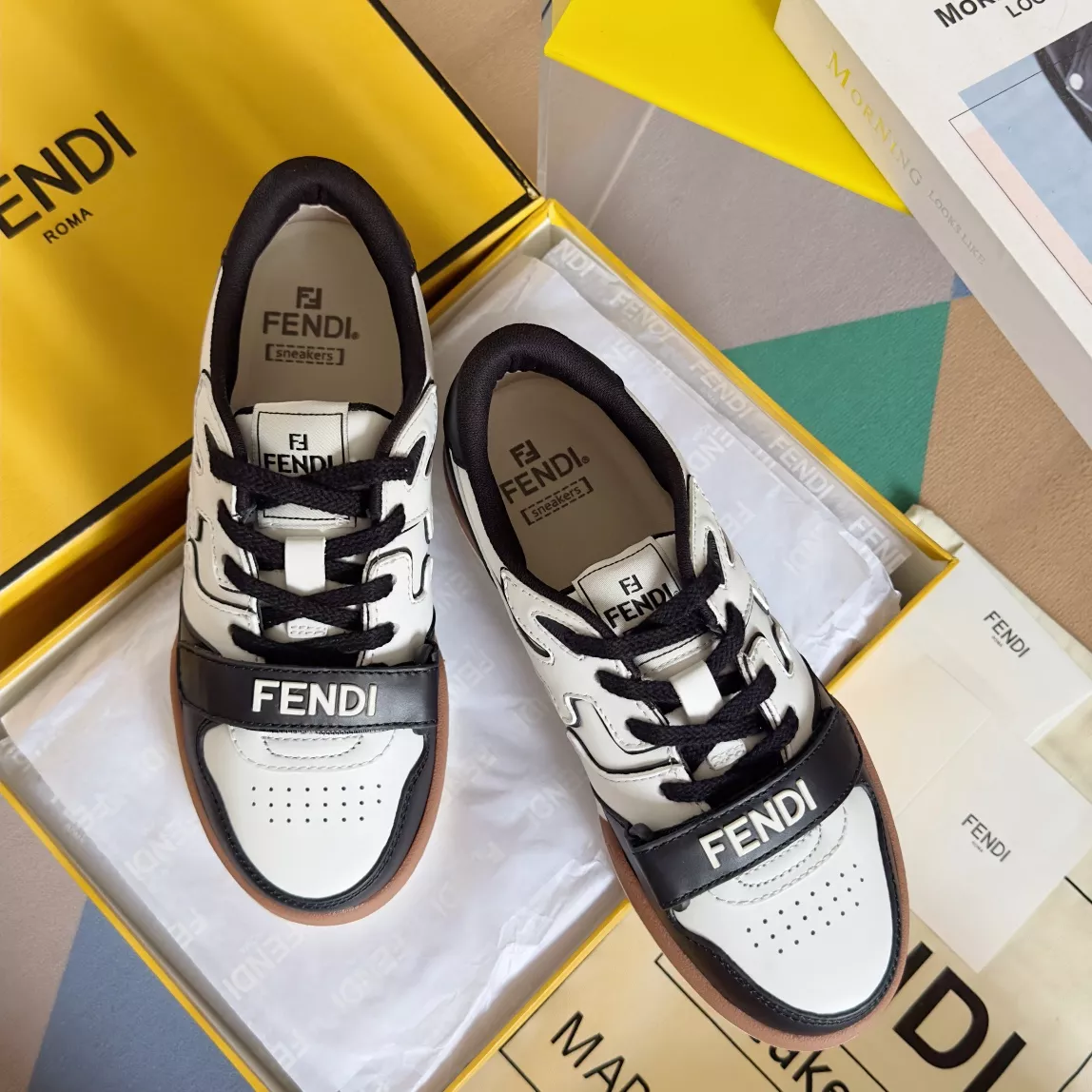 Sophisticated 5835 Fendi Casual Shoes For Women