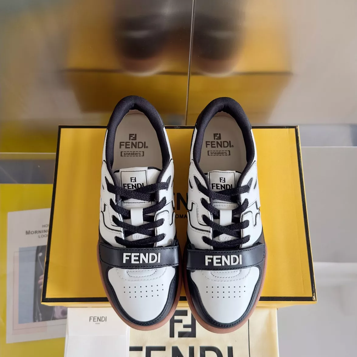 Sophisticated 5835 Fendi Casual Shoes For Women