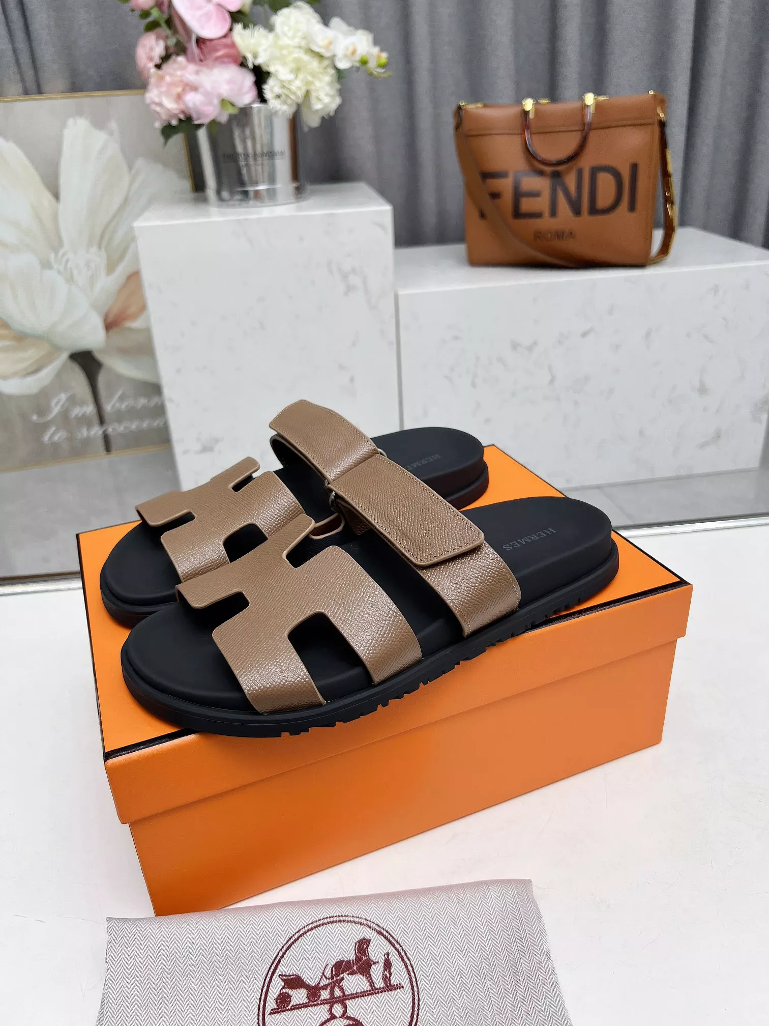 Sophisticated 5942 Hermes Slippers For Men