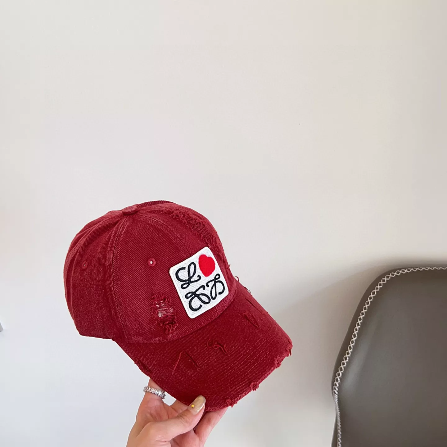 Sophisticated 5969 LOEWE Caps