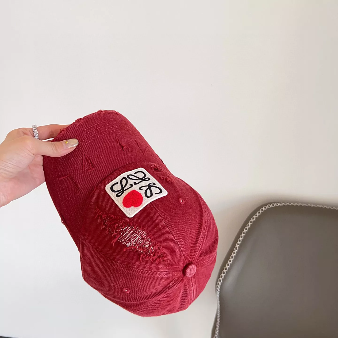 Sophisticated 5969 LOEWE Caps