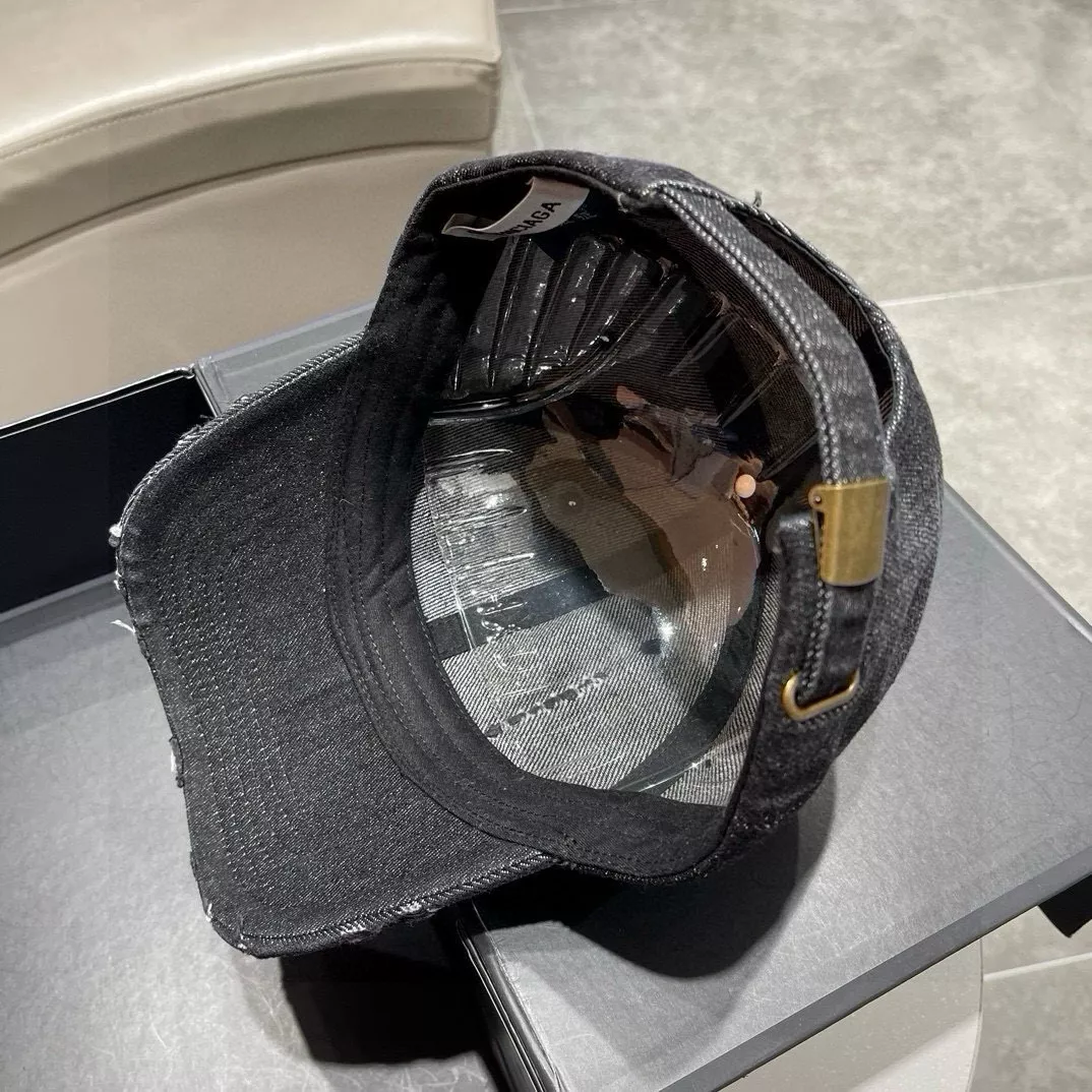 Sophisticated 5973 Balenciaga Caps