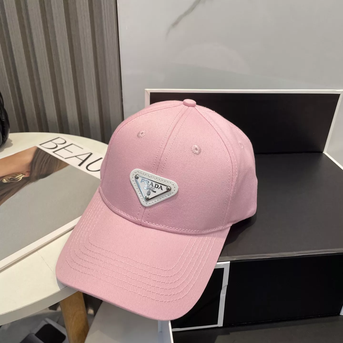 Sophisticated 630 Prada Caps