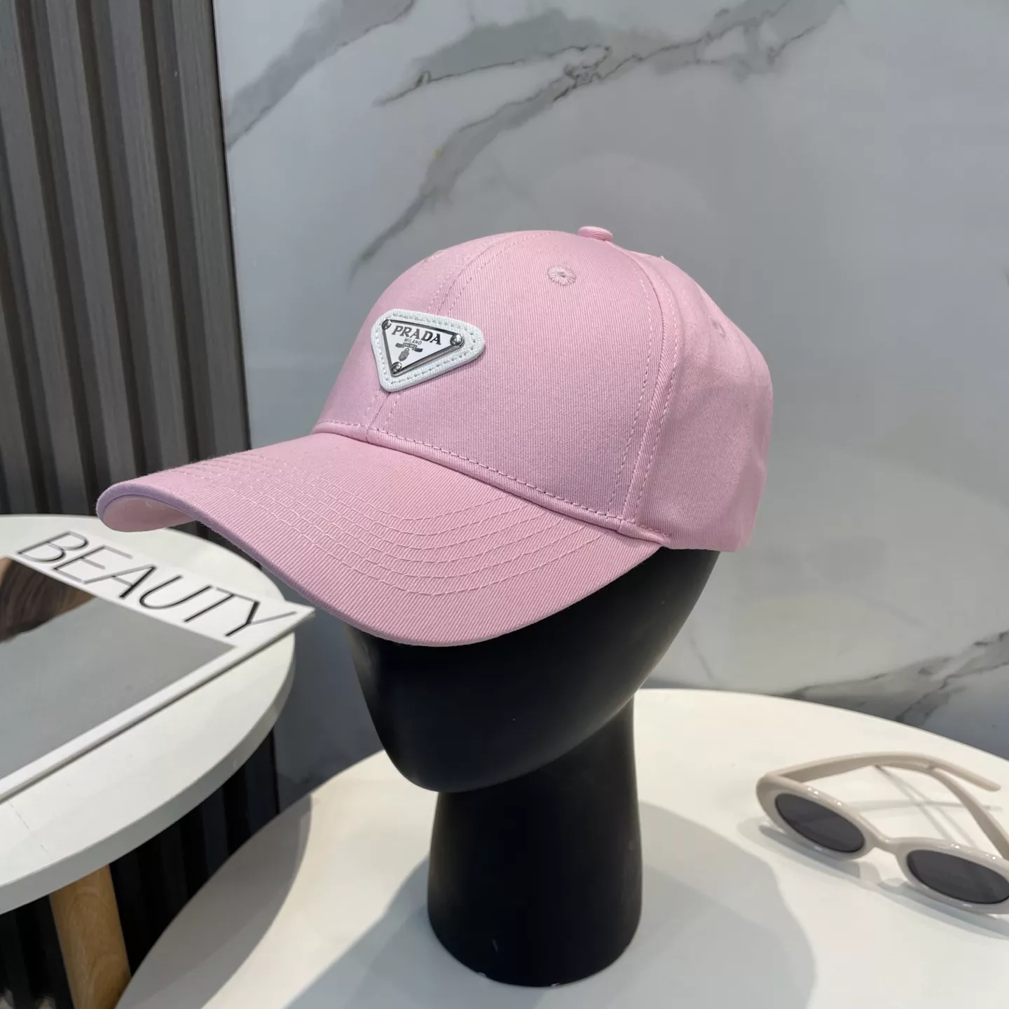 Sophisticated 630 Prada Caps