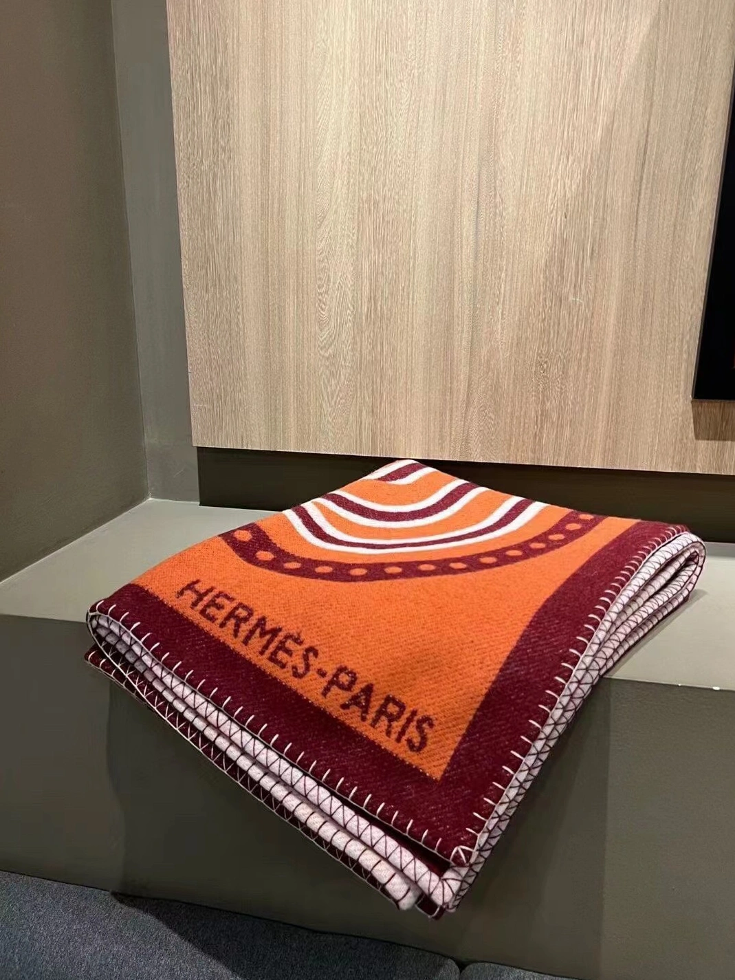 Sophisticated 6467 Hermes Blanket