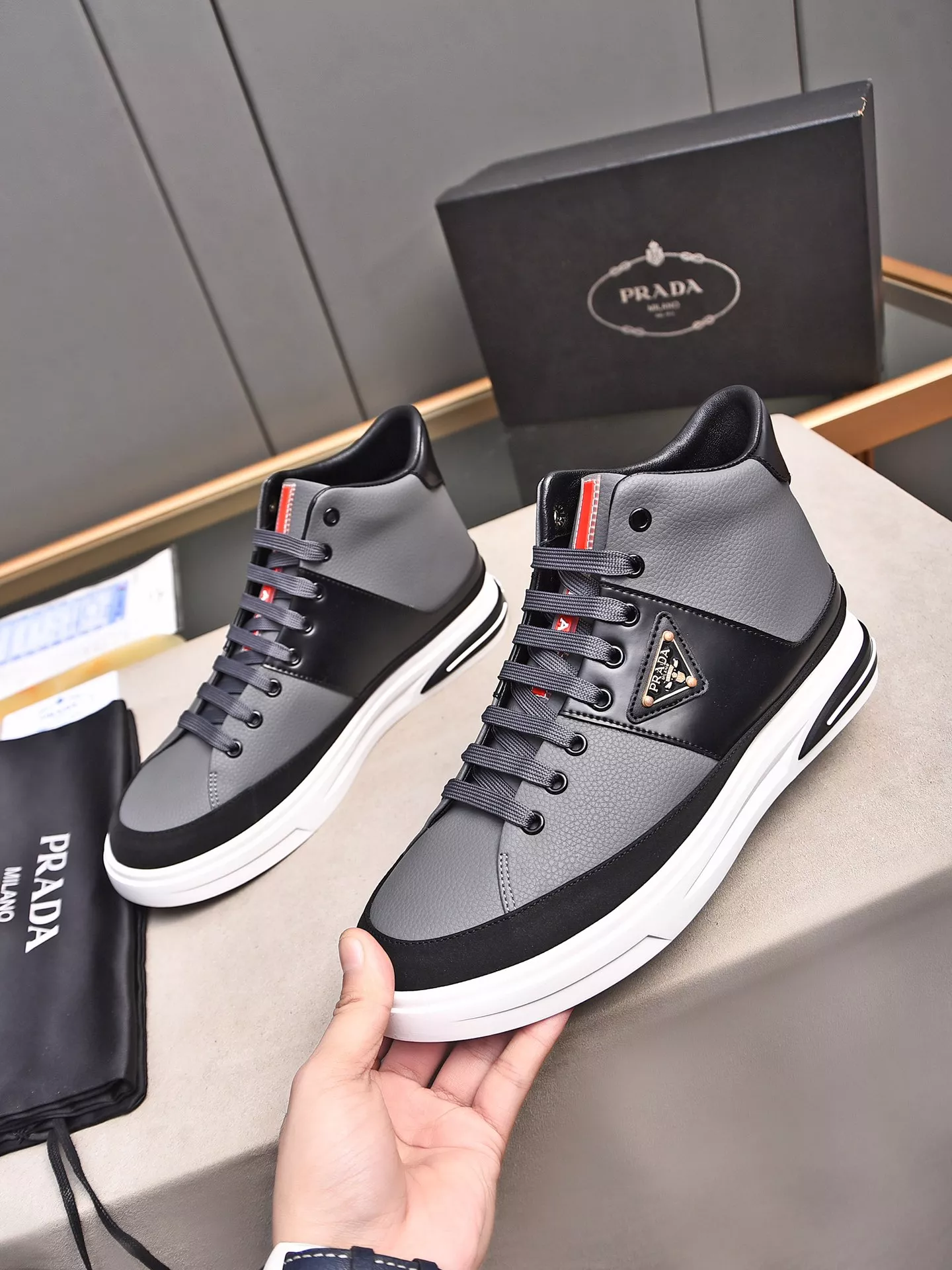 Sophisticated 6493 Prada High Top Shoes For Men