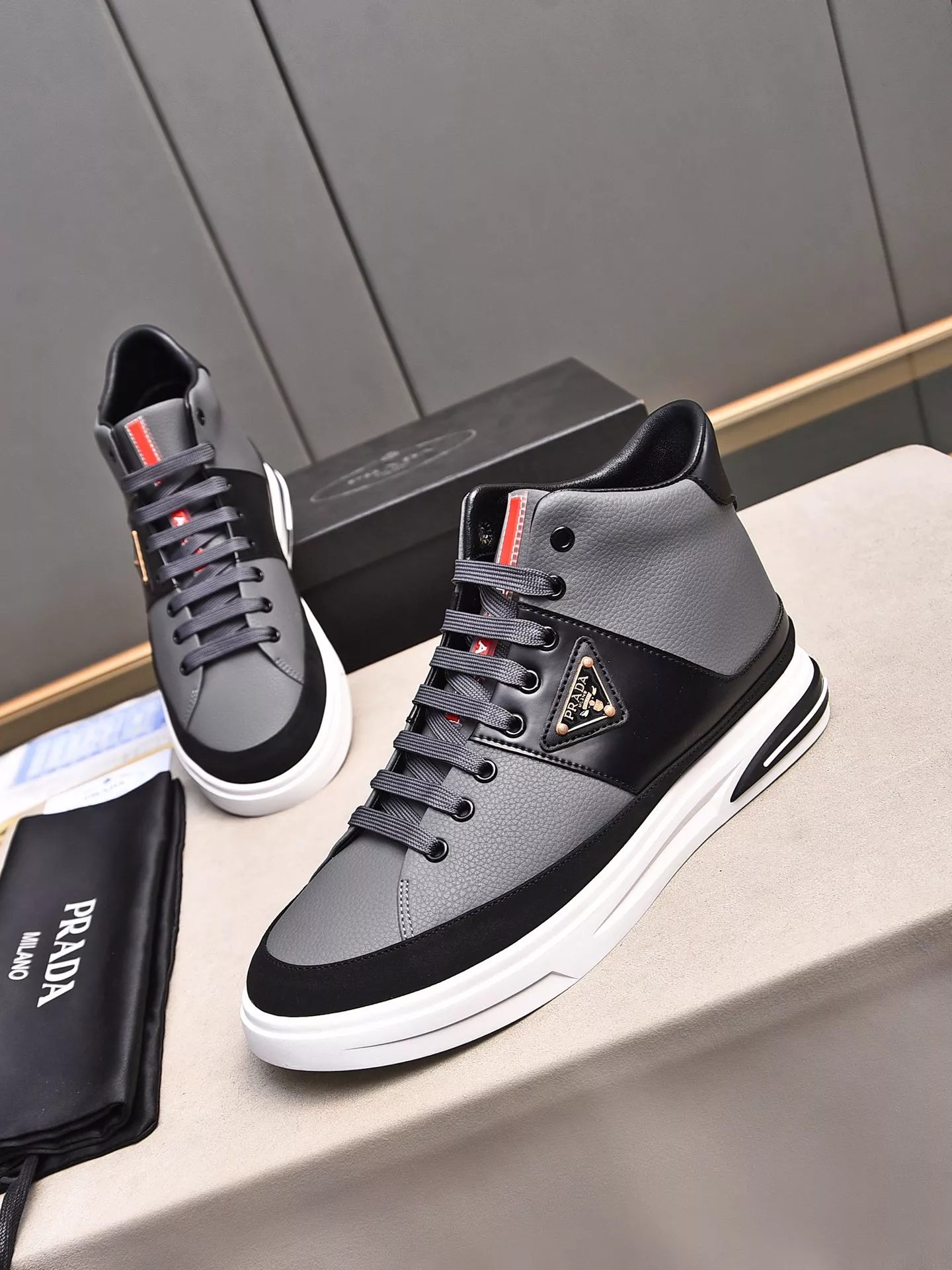 Sophisticated 6493 Prada High Top Shoes For Men