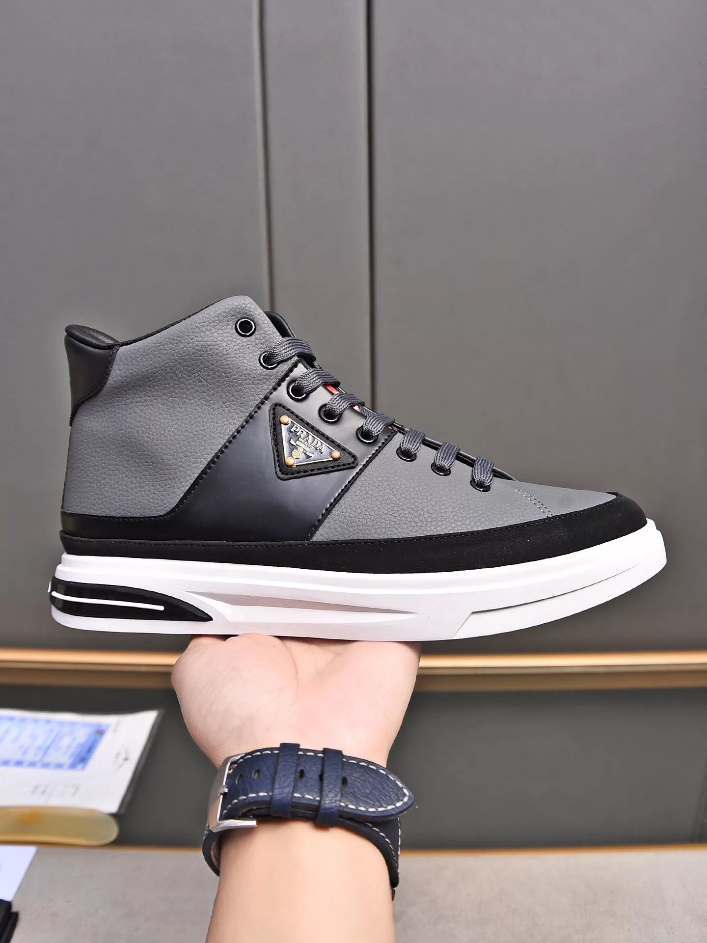 Sophisticated 6493 Prada High Top Shoes For Men
