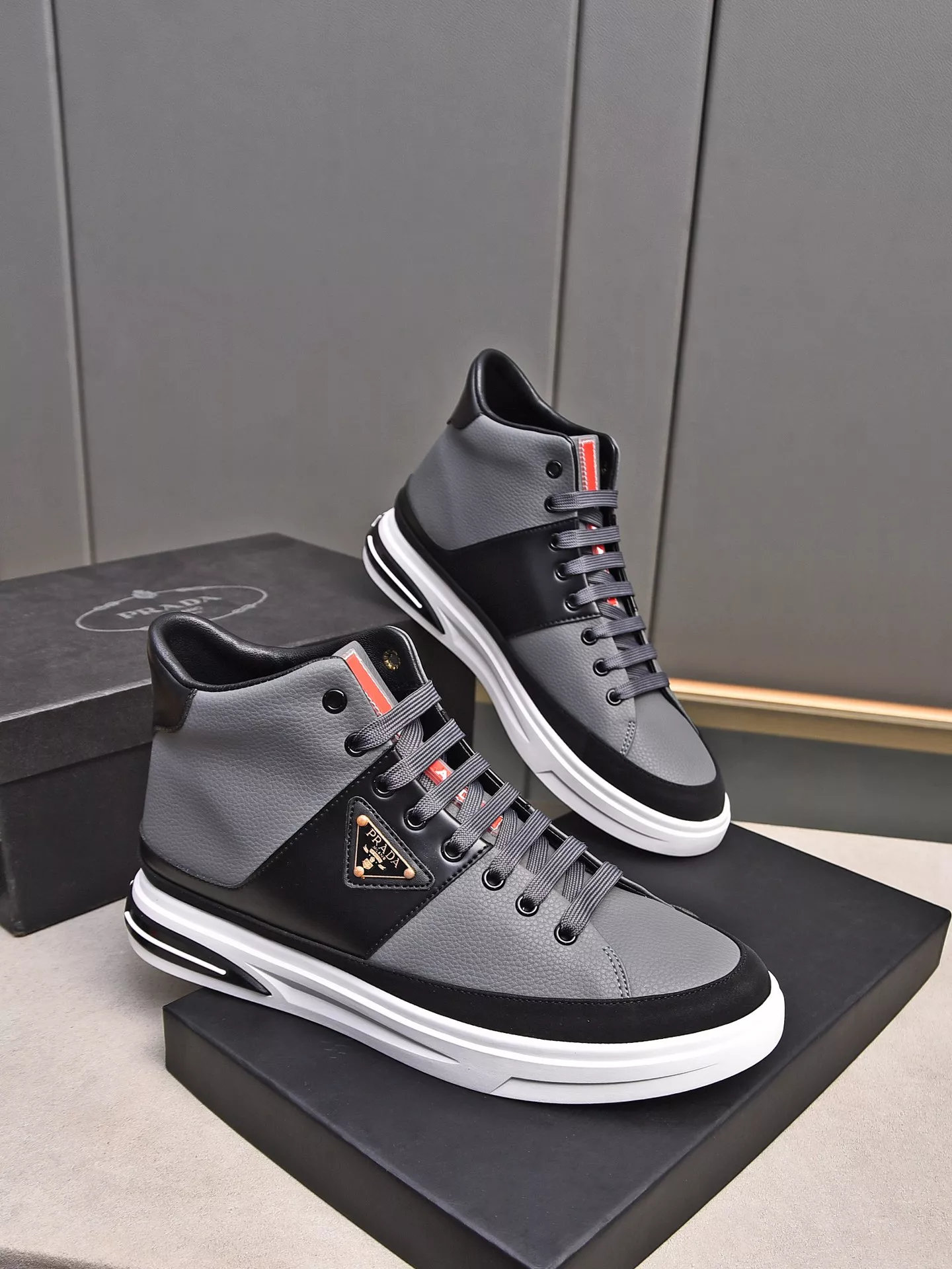 Sophisticated 6493 Prada High Top Shoes For Men