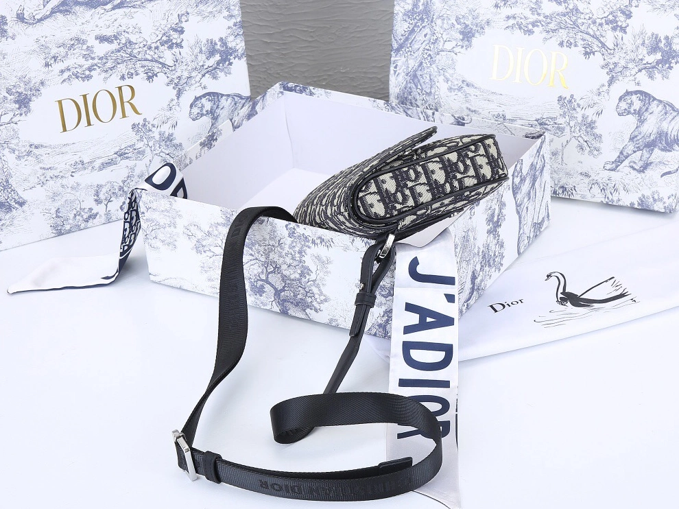 Sophisticated 6597 Christian Dior AAA Quality Messenger Bags For Women