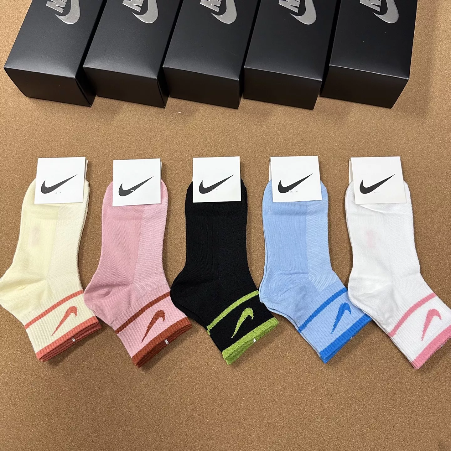 Sophisticated 6691 Nike Socks For Women