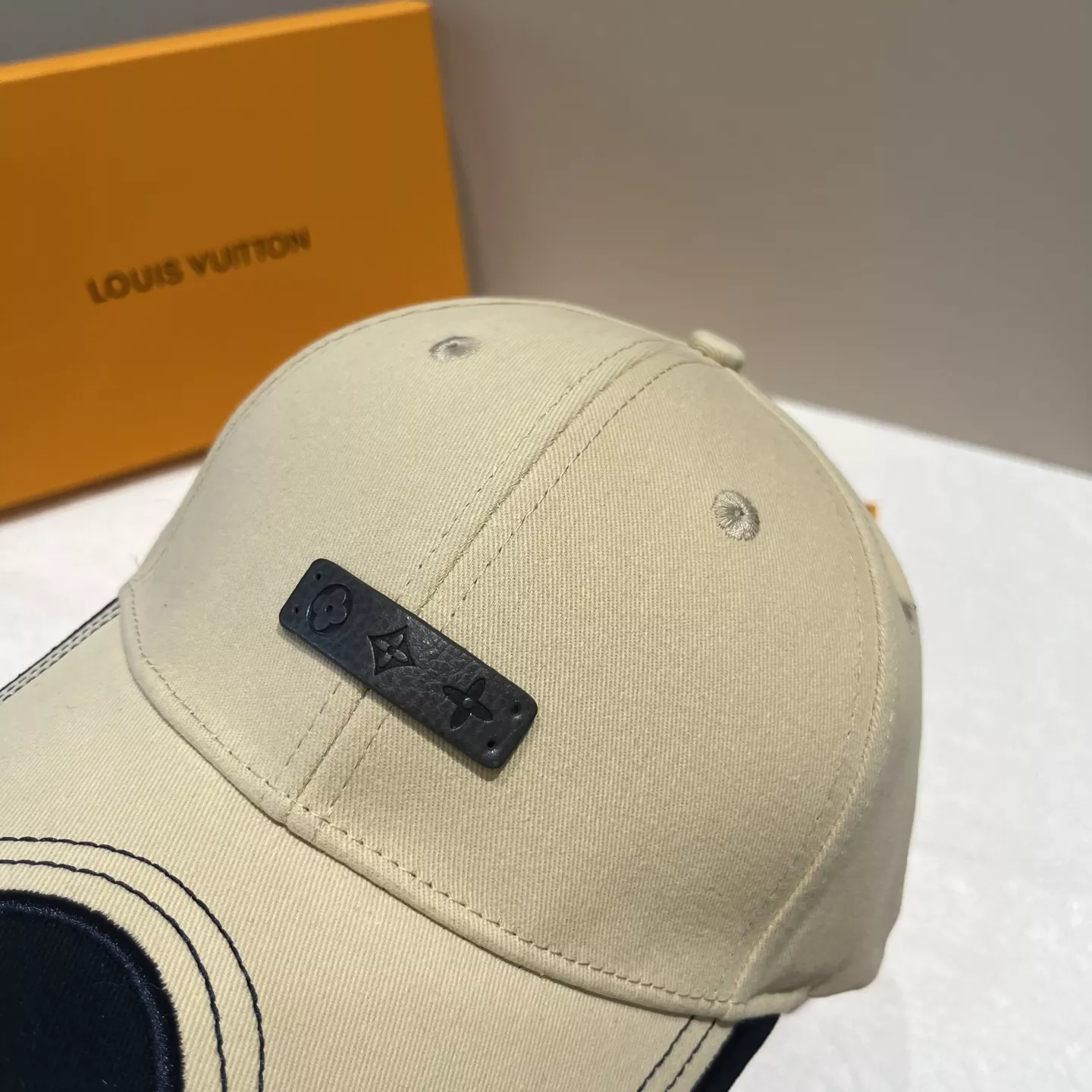Sophisticated 6766 Louis Vuitton LV Caps