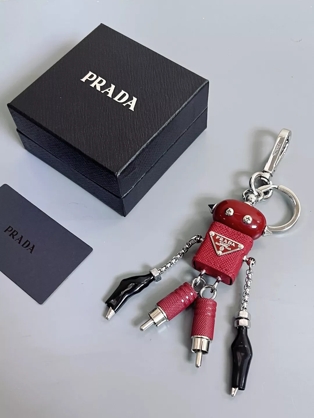 Sophisticated 6816 Prada Key Holder And Bag Buckle