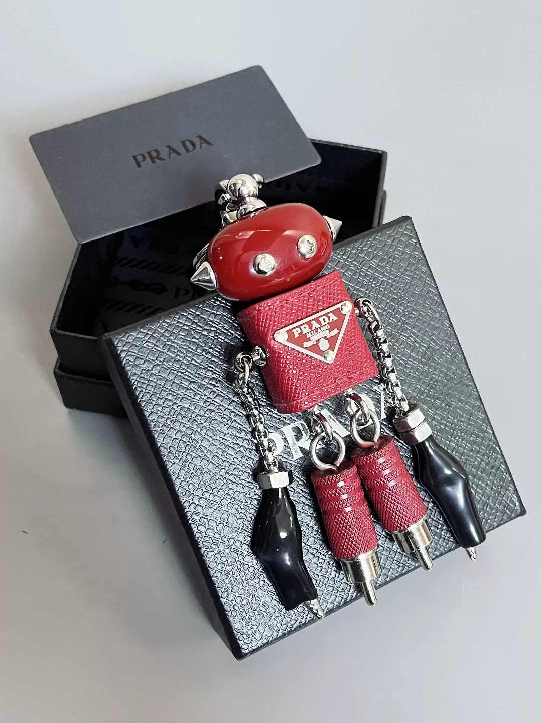 Sophisticated 6816 Prada Key Holder And Bag Buckle
