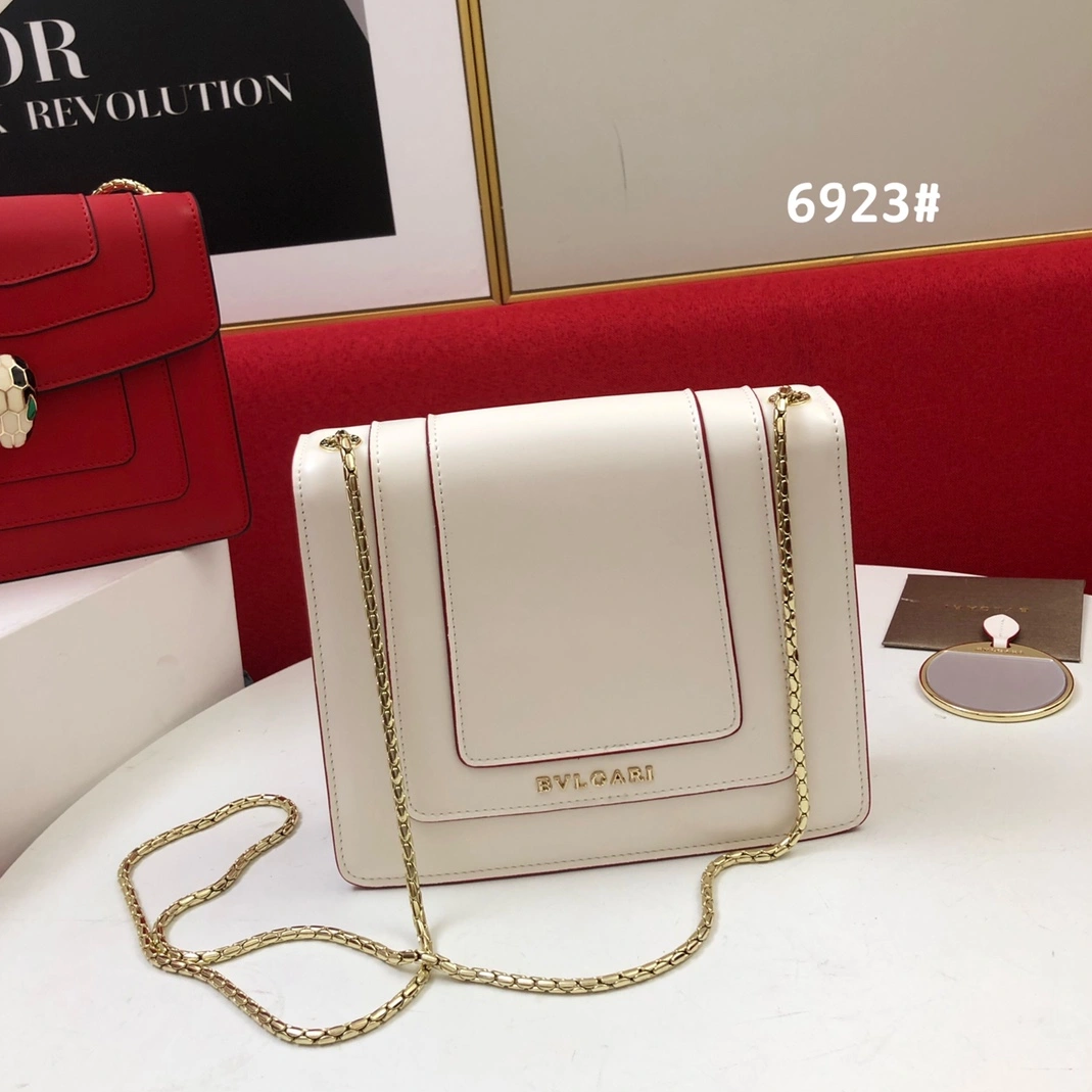 Sophisticated 6824 Bvlgari AAA Quality Messenger Bags For Women