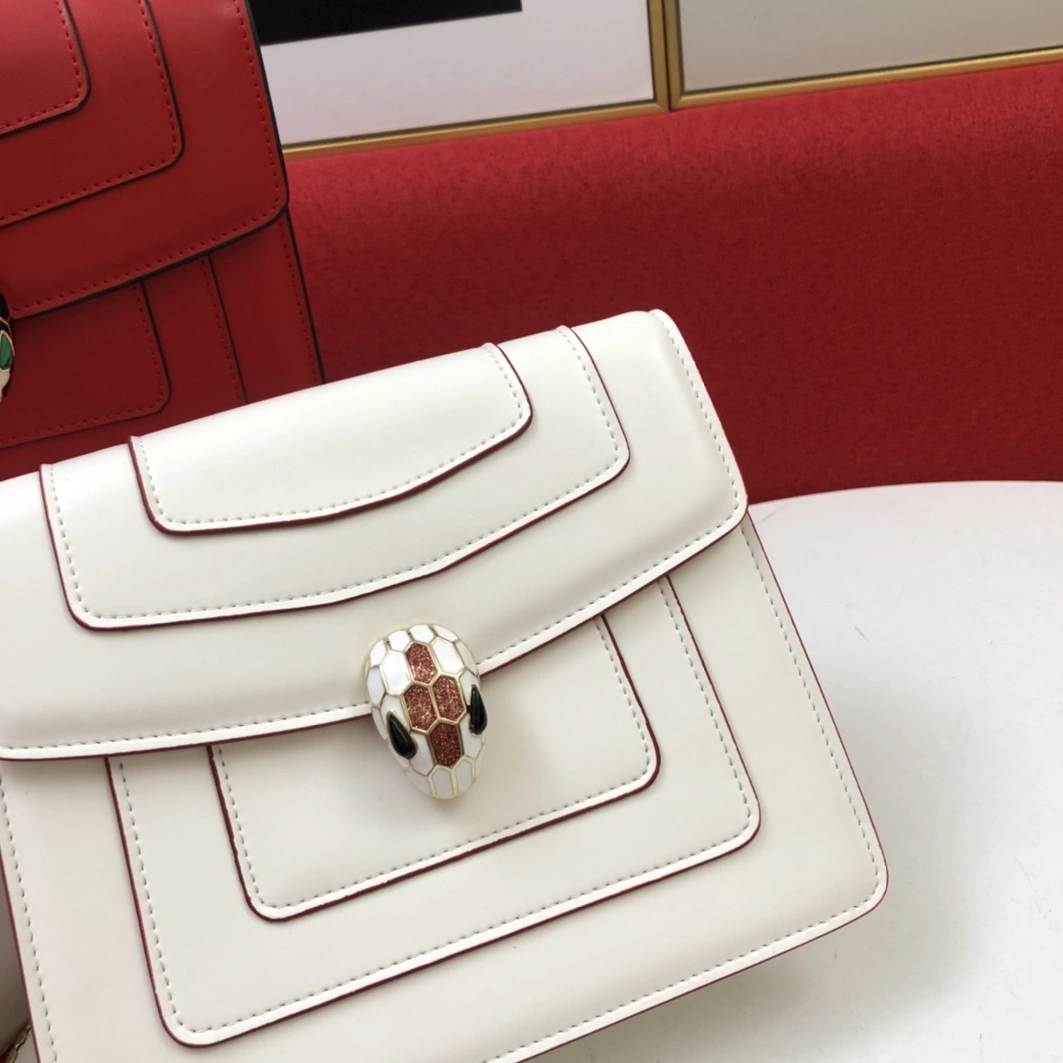 Sophisticated 6824 Bvlgari AAA Quality Messenger Bags For Women