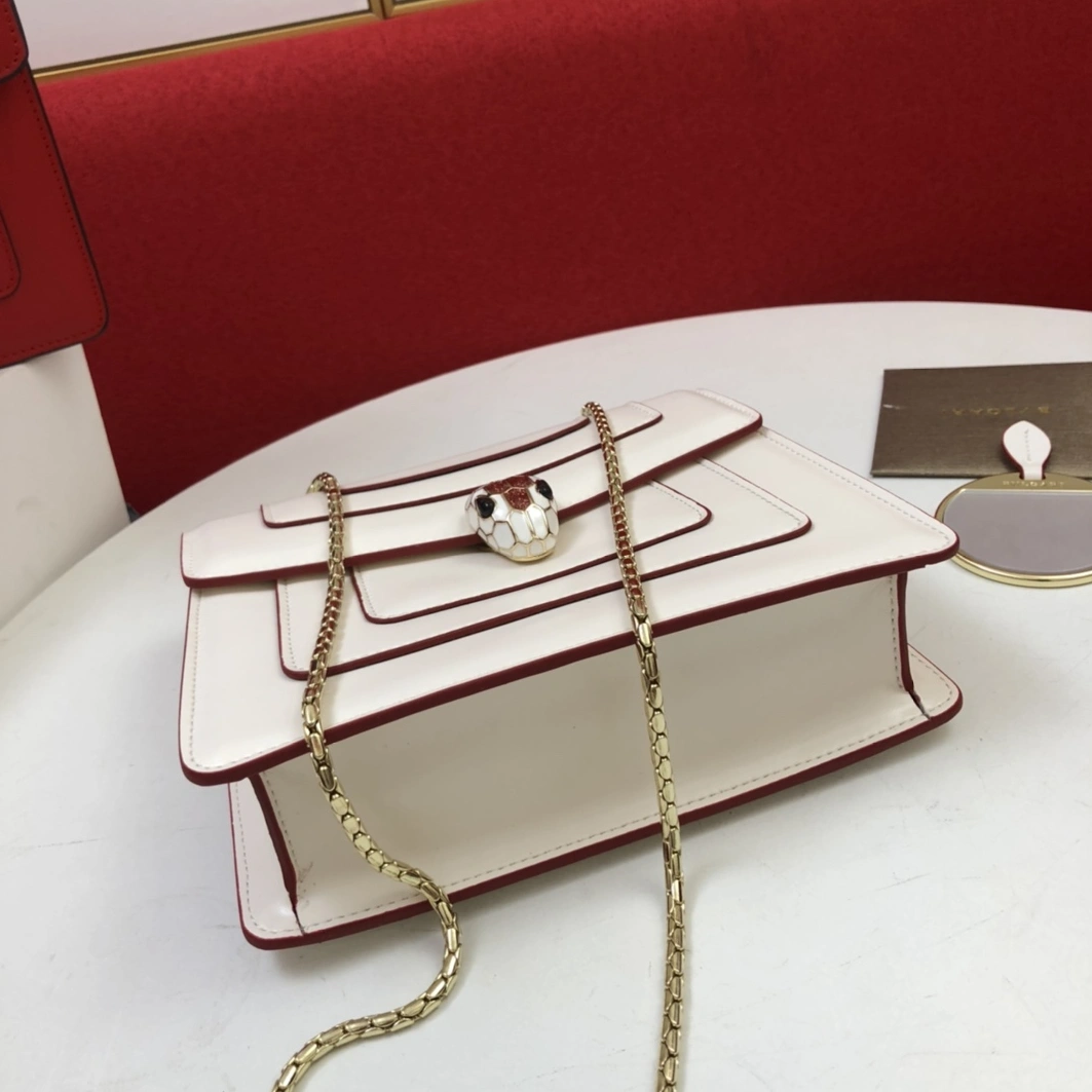 Sophisticated 6824 Bvlgari AAA Quality Messenger Bags For Women