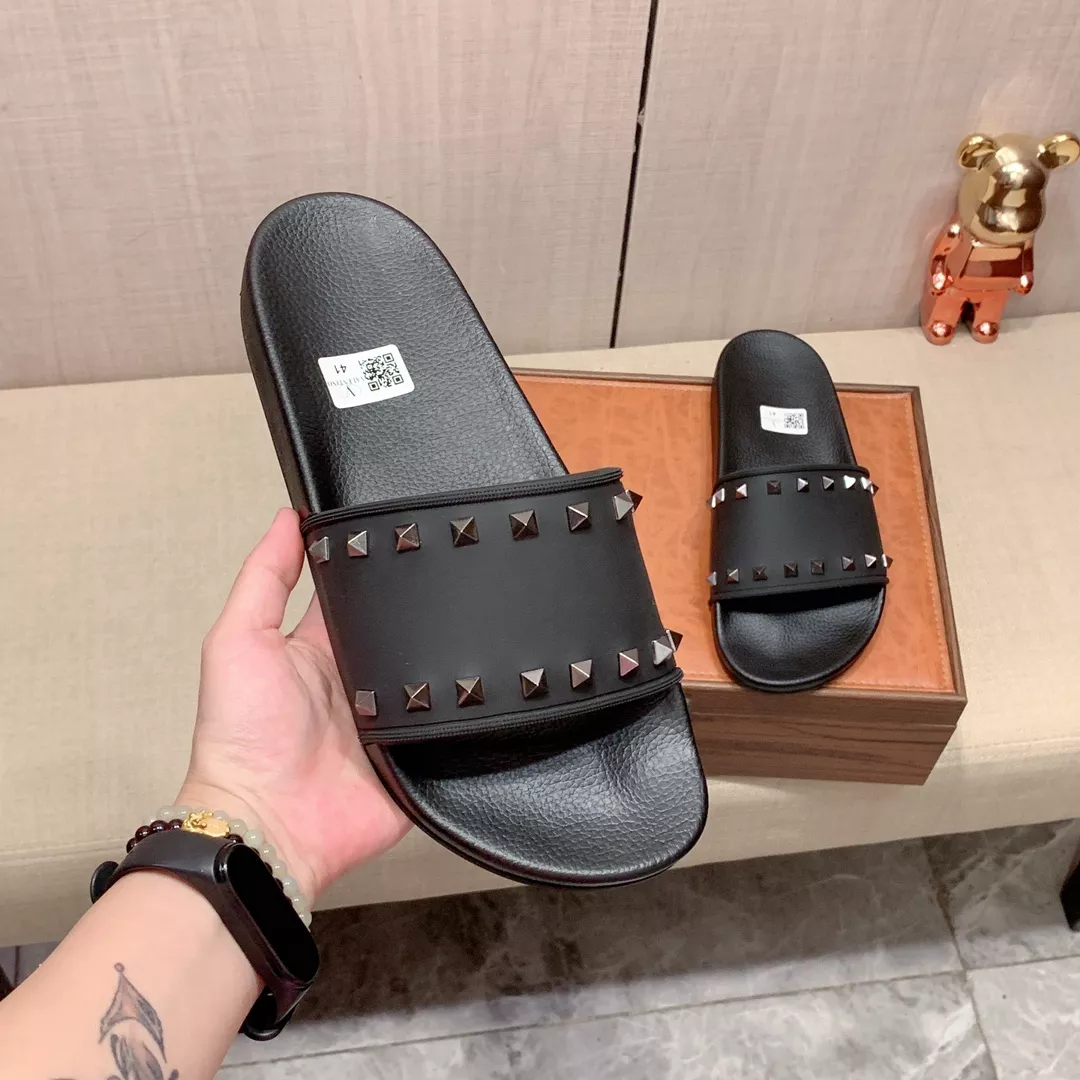 Sophisticated 6901 Valentino Slippers For Men