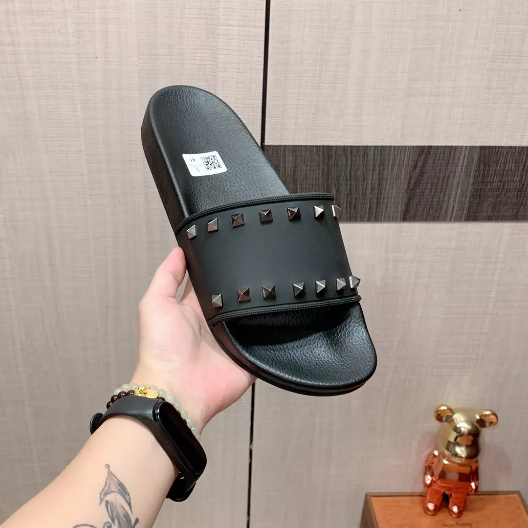 Sophisticated 6901 Valentino Slippers For Men