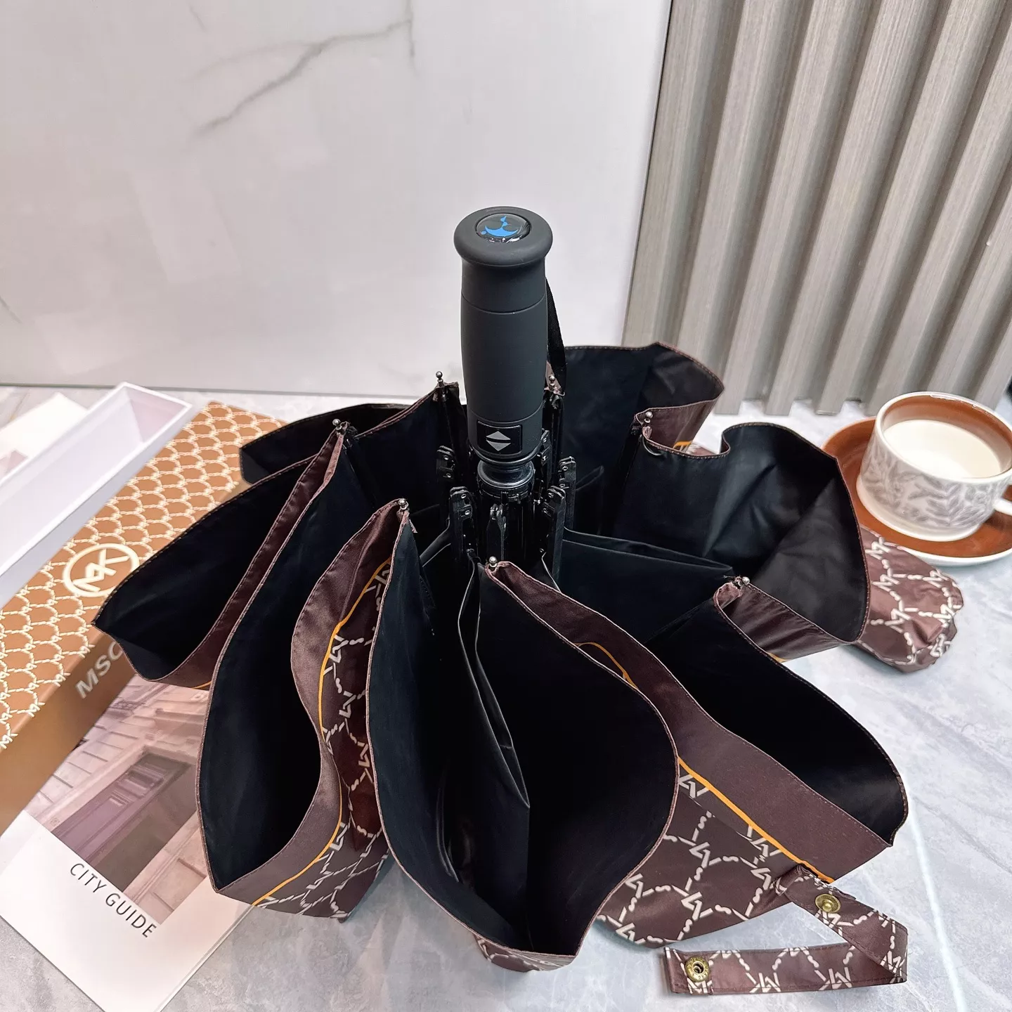 Sophisticated 6928 Michael Kors Umbrellas