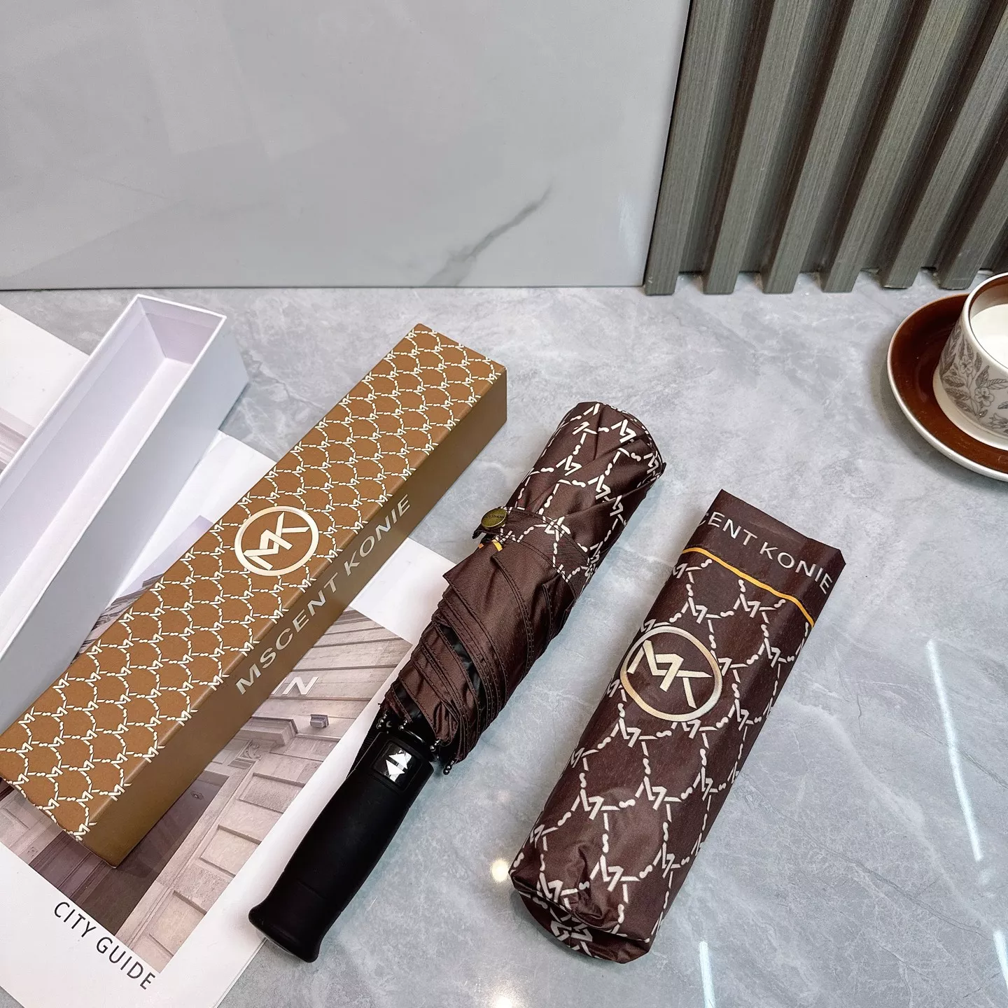 Sophisticated 6928 Michael Kors Umbrellas