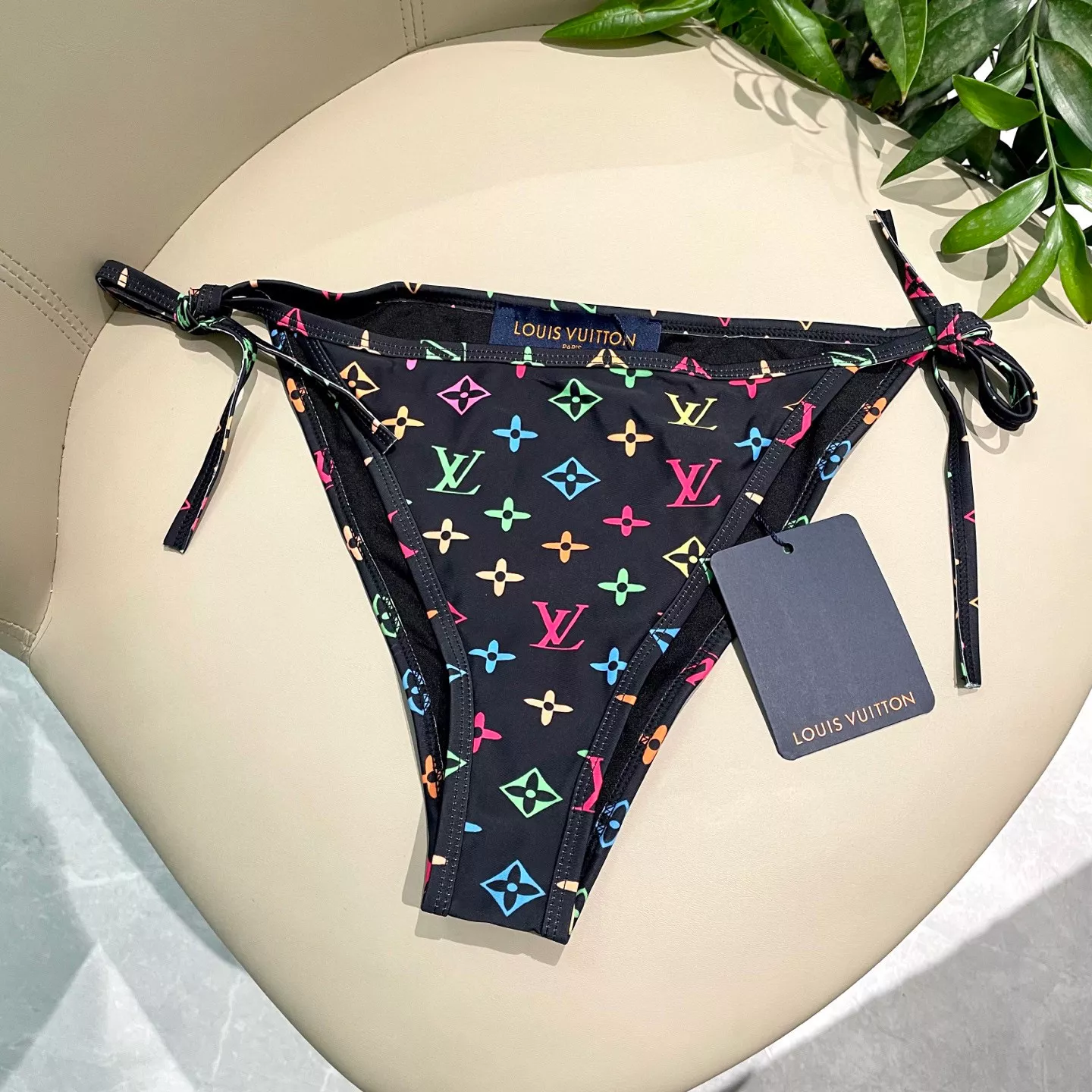 Sophisticated 6937 Louis Vuitton LV Bathing Suits For Women