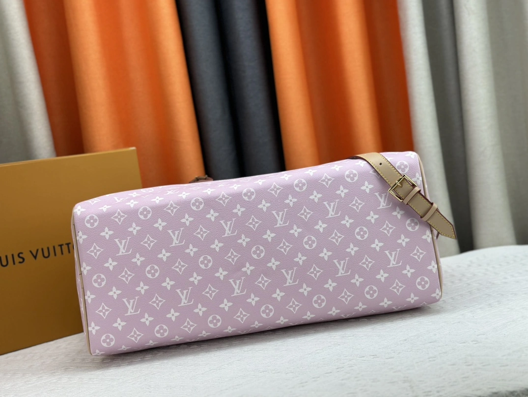 Sophisticated 7043 Louis Vuitton Travel Bags