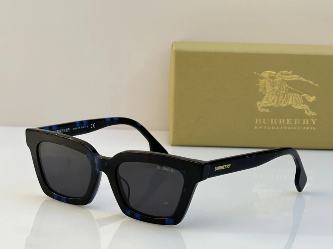 Sophisticated 7073 Burberry AAA Quality Sunglasses
