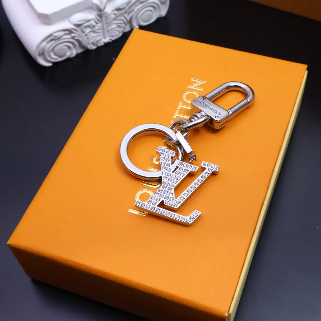 Sophisticated 7094 Louis Vuitton LV Key Holder And Bag Buckle