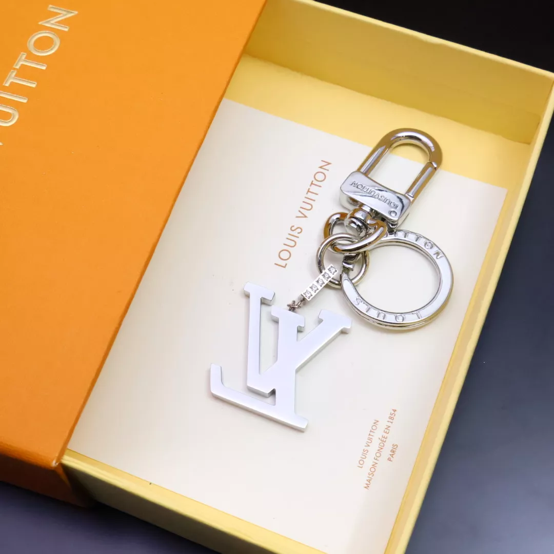 Sophisticated 7094 Louis Vuitton LV Key Holder And Bag Buckle
