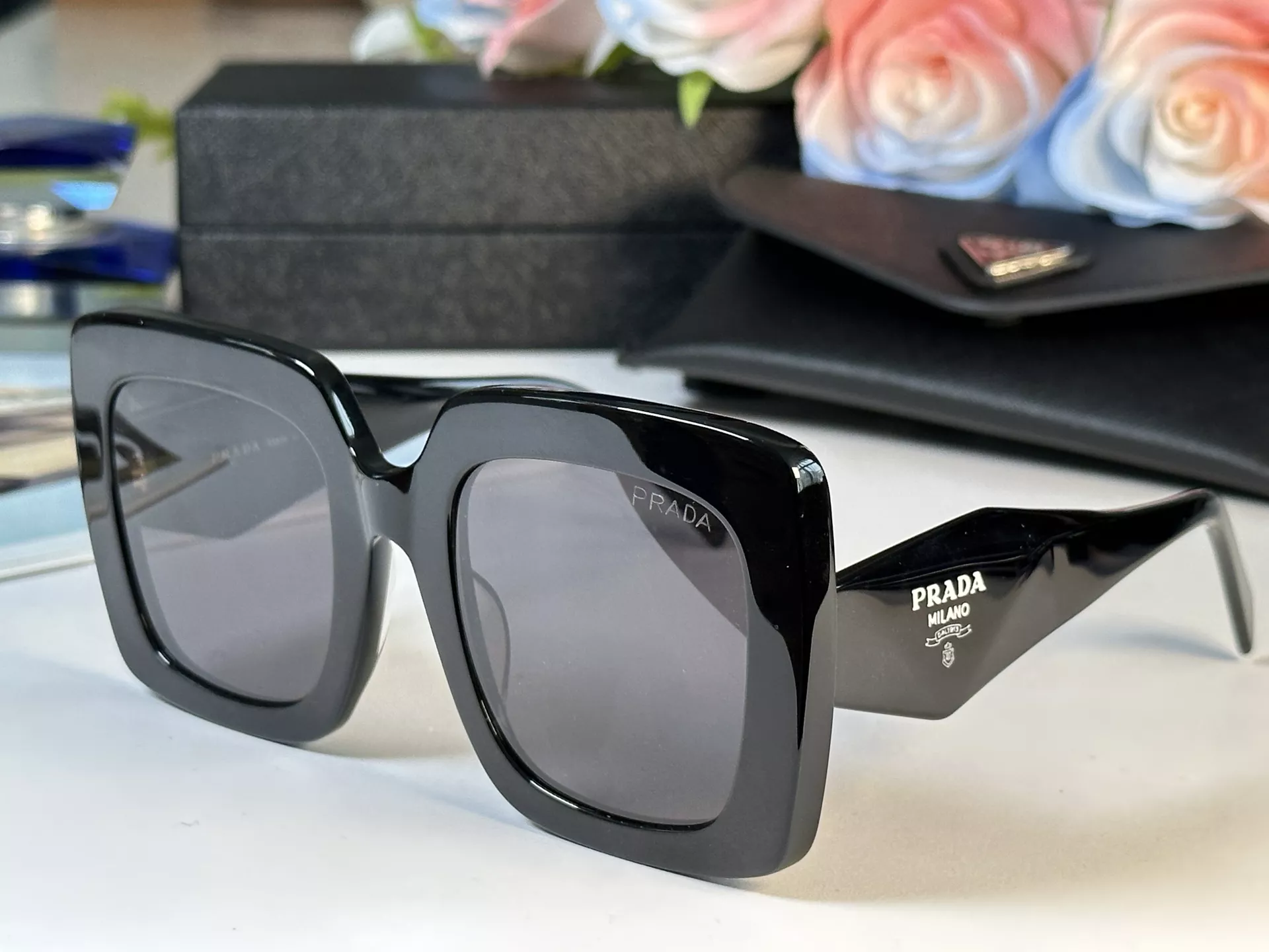 Sophisticated 7105 Prada AAA Quality Sunglasses