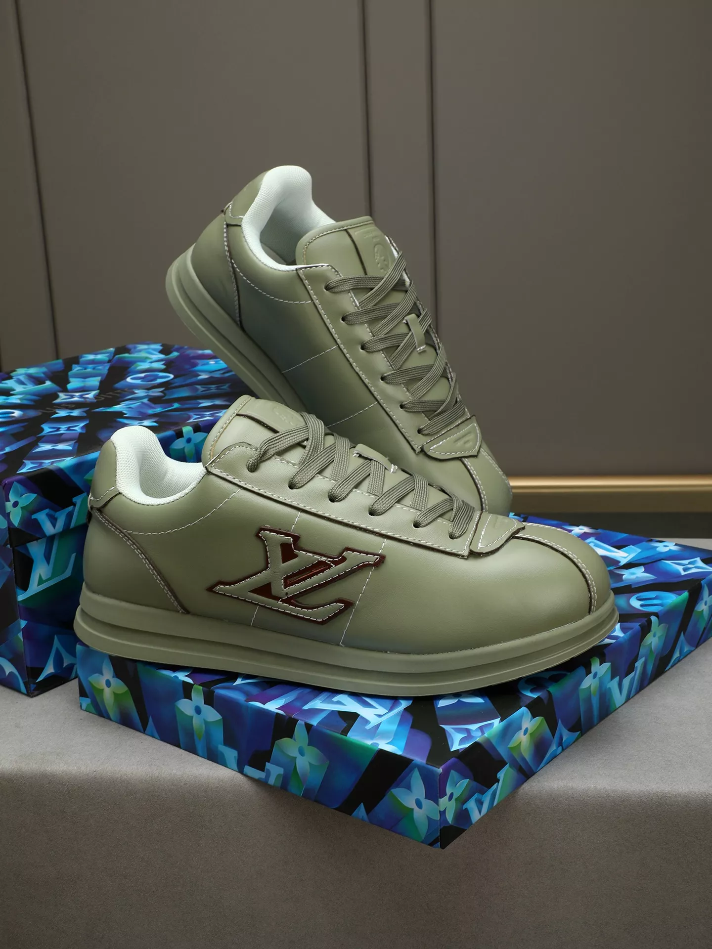 Sophisticated 7143 Louis Vuitton Casual Shoes For Men