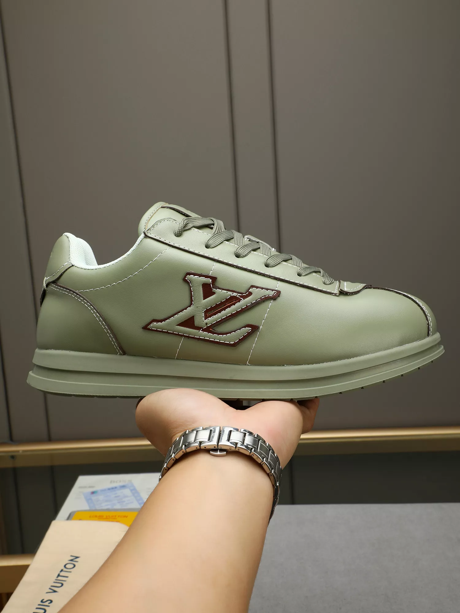 Sophisticated 7143 Louis Vuitton Casual Shoes For Men