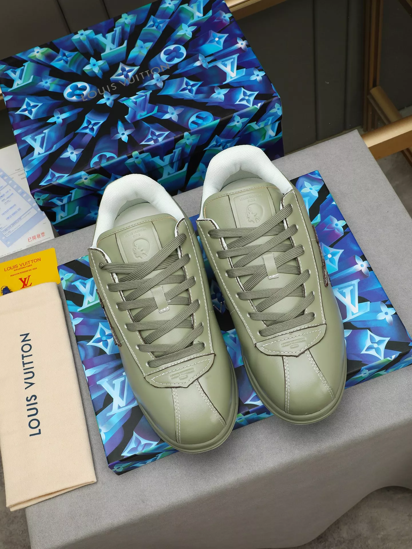 Sophisticated 7143 Louis Vuitton Casual Shoes For Men