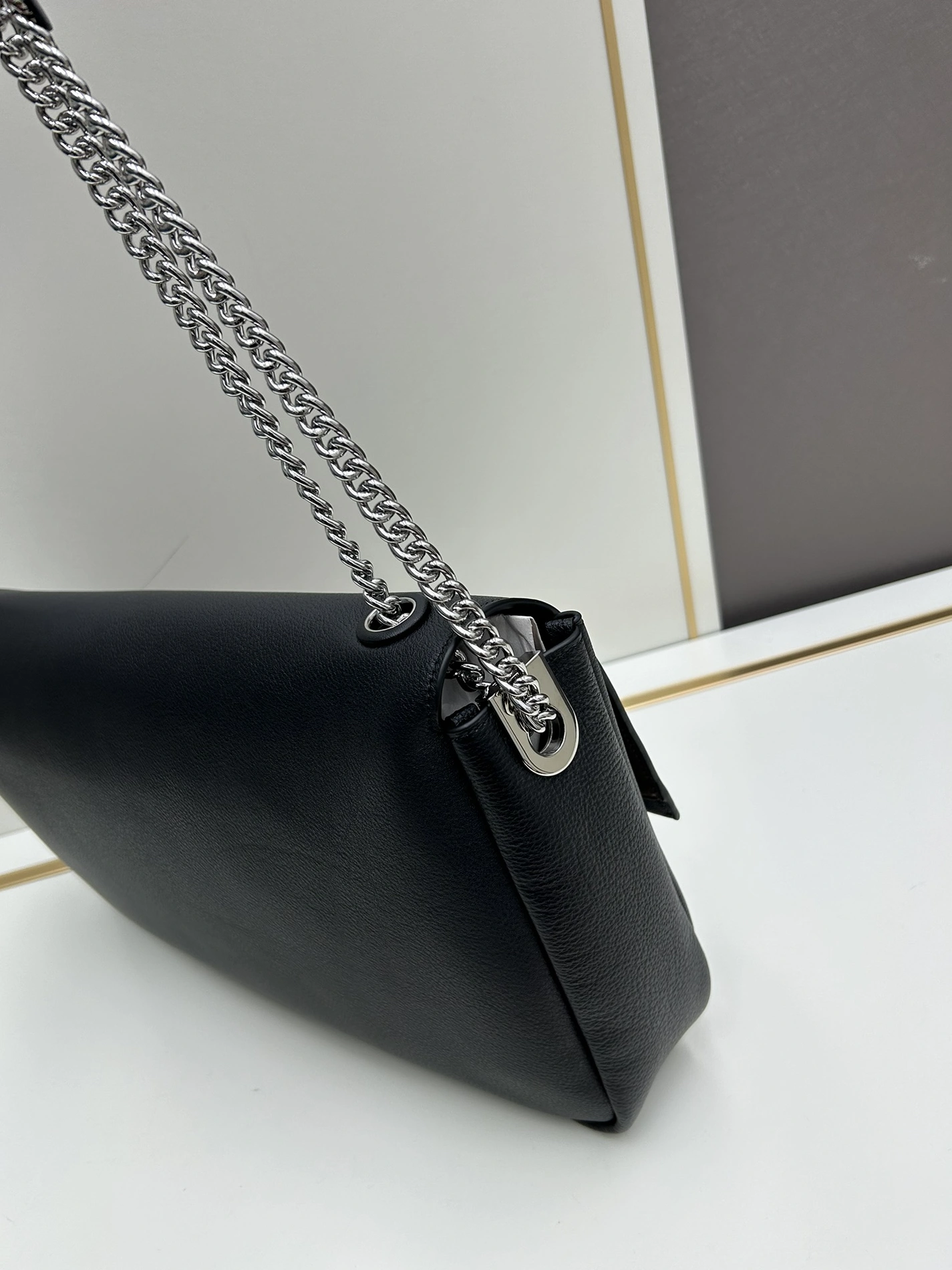 Sophisticated 7360 Fendi AAA Quality Shoulder Bags For Women