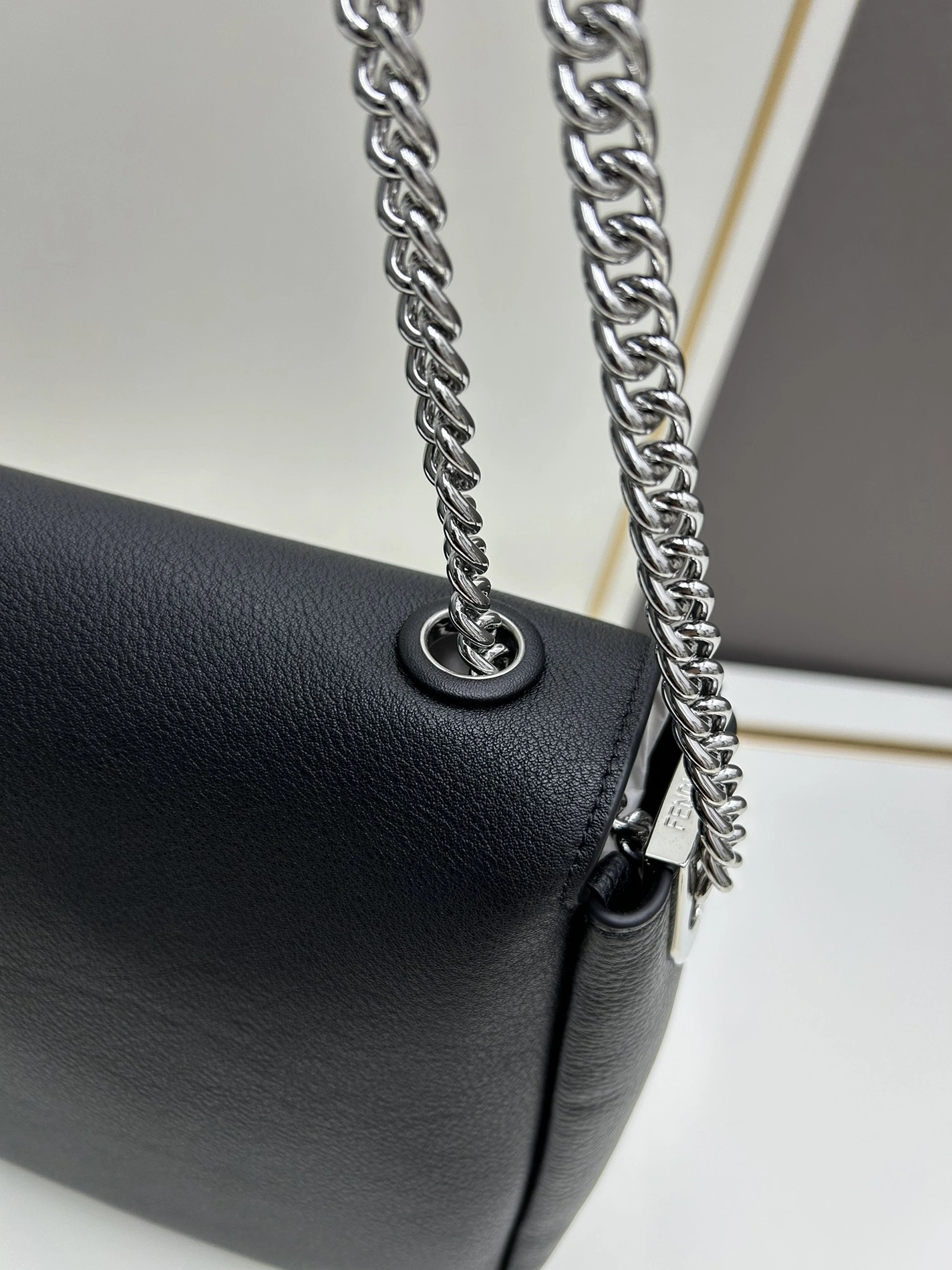 Sophisticated 7360 Fendi AAA Quality Shoulder Bags For Women