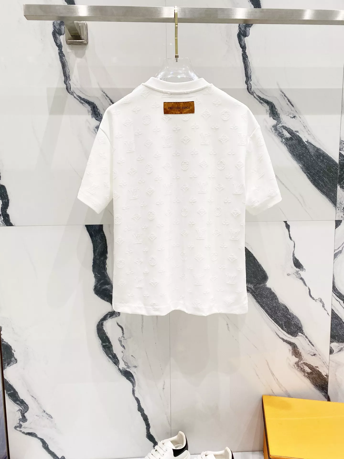 Sophisticated 7538 Louis Vuitton LV T-Shirts Short Sleeved For Unisex