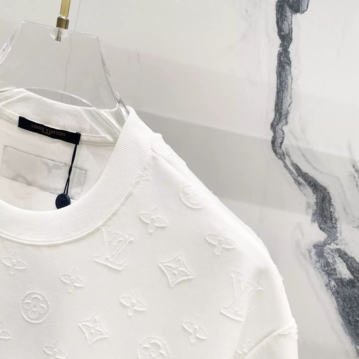 Sophisticated 7538 Louis Vuitton LV T-Shirts Short Sleeved For Unisex