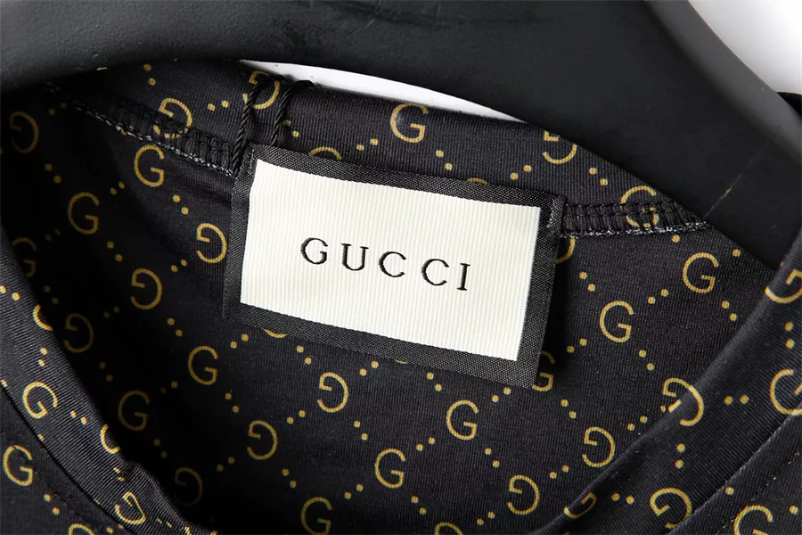 Sophisticated 7561 Gucci T-Shirts Short Sleeved For Men