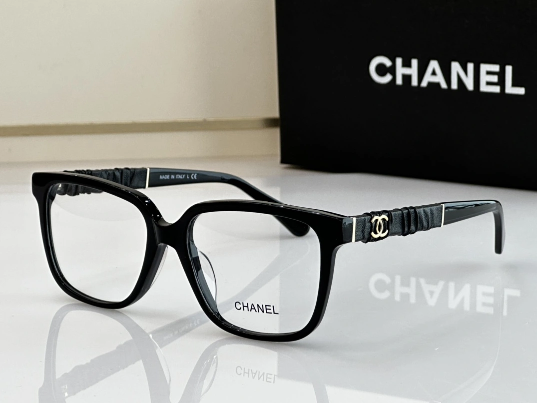 Sophisticated 7568 Chanel Goggles