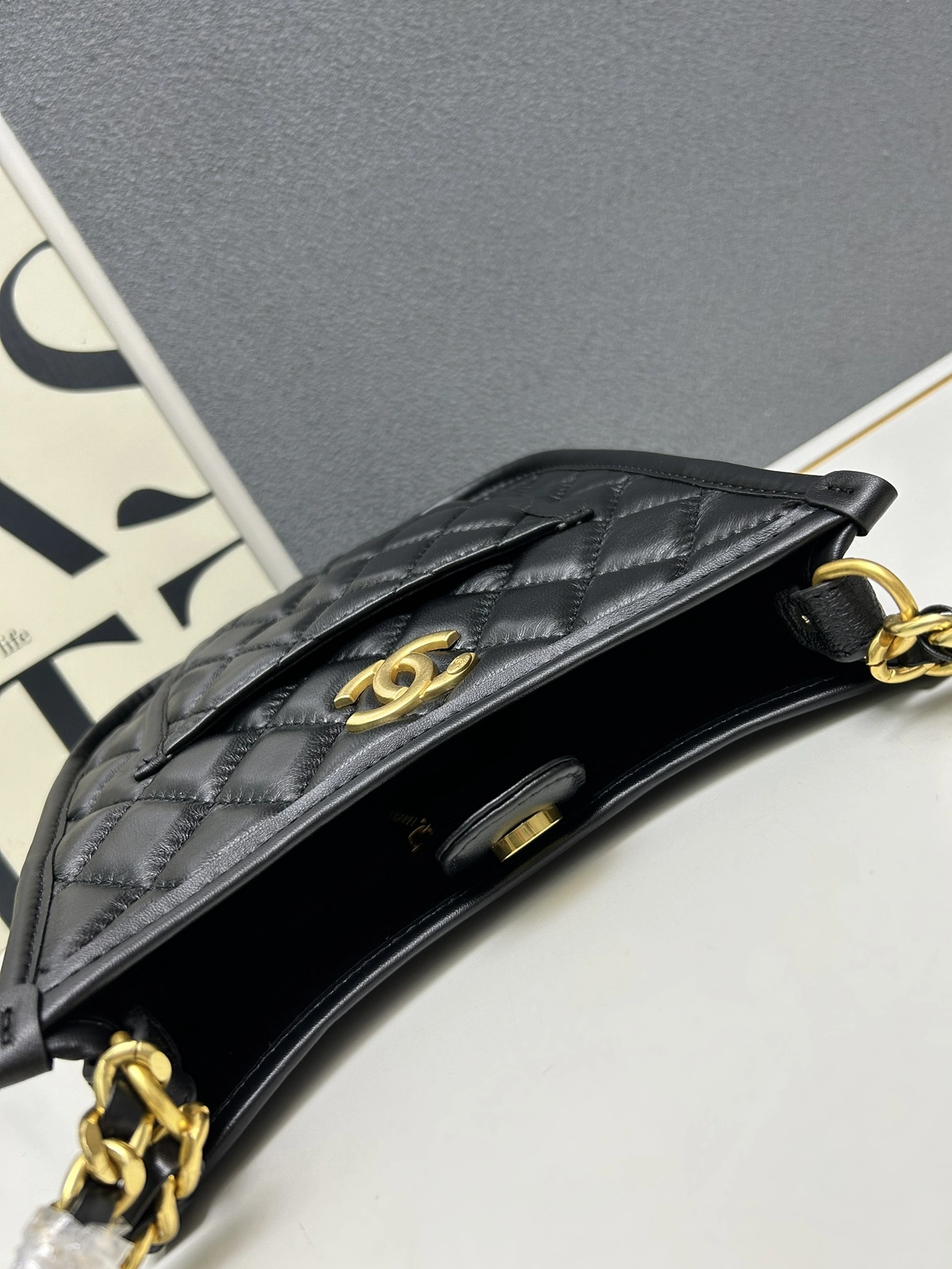 Sophisticated 7780 Chanel AAA Quality Messenger Bags For Women