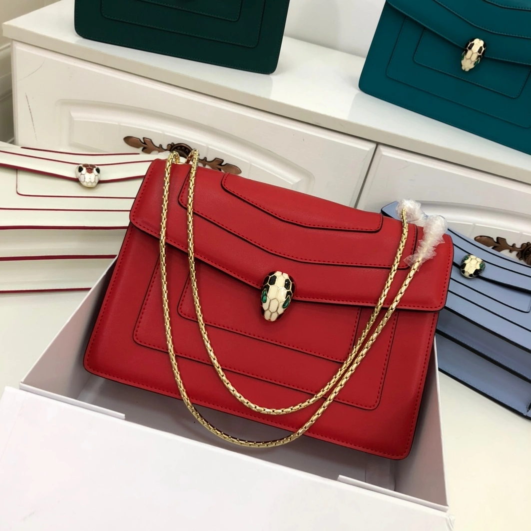 Sophisticated 7862 Bvlgari AAA Quality Messenger Bags For Women
