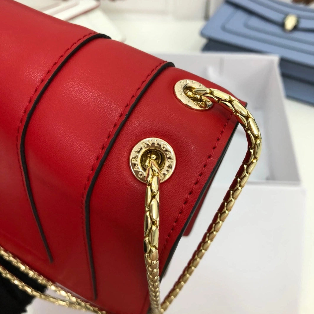 Sophisticated 7862 Bvlgari AAA Quality Messenger Bags For Women