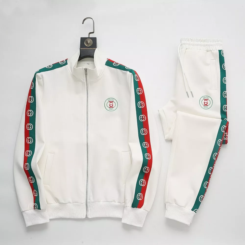 Sophisticated 7865 Gucci Tracksuits Long Sleeved For Men