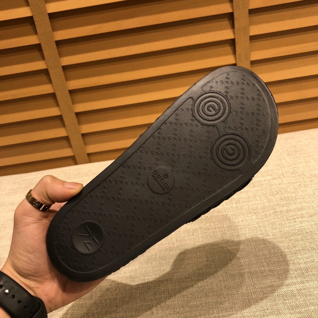 Sophisticated 7889 Gucci Slippers For Men